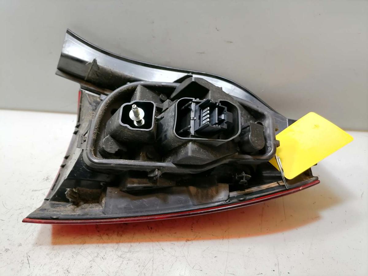 Renault Twingo 2 originla Rücklicht Rückleuchte Schlussleuchte links Facelift Bj.2014